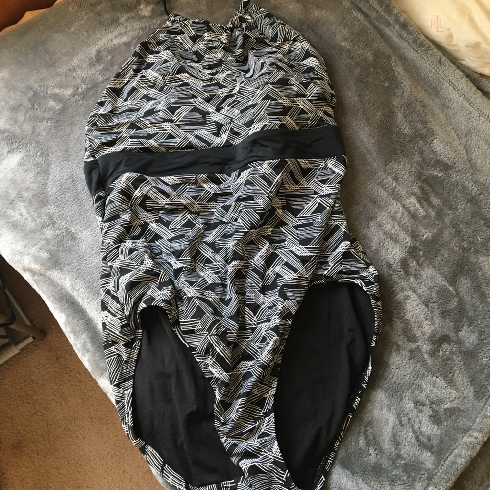 One piece bathing suit